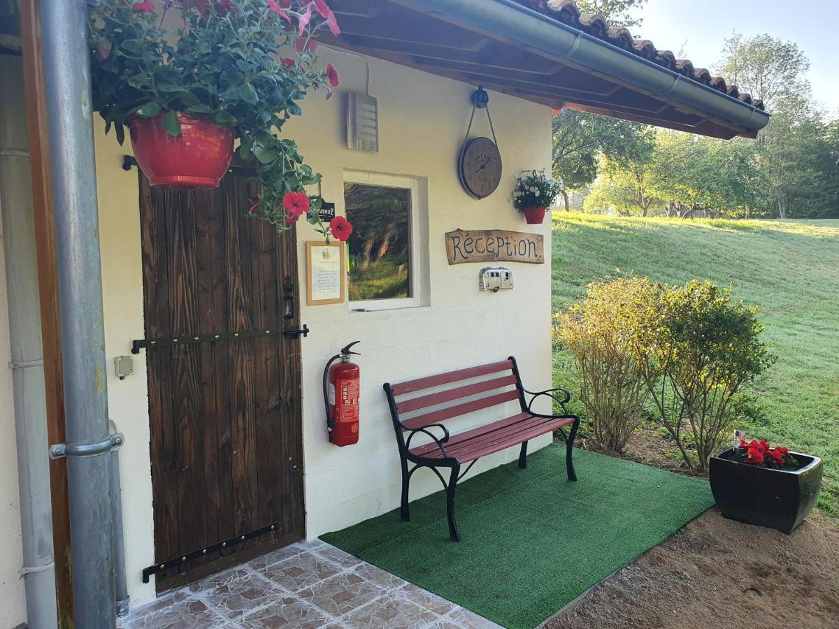 Luxury Safari Tents At Moulin Du Pommier Glamping & Camping Saulgond Zewnętrze zdjęcie