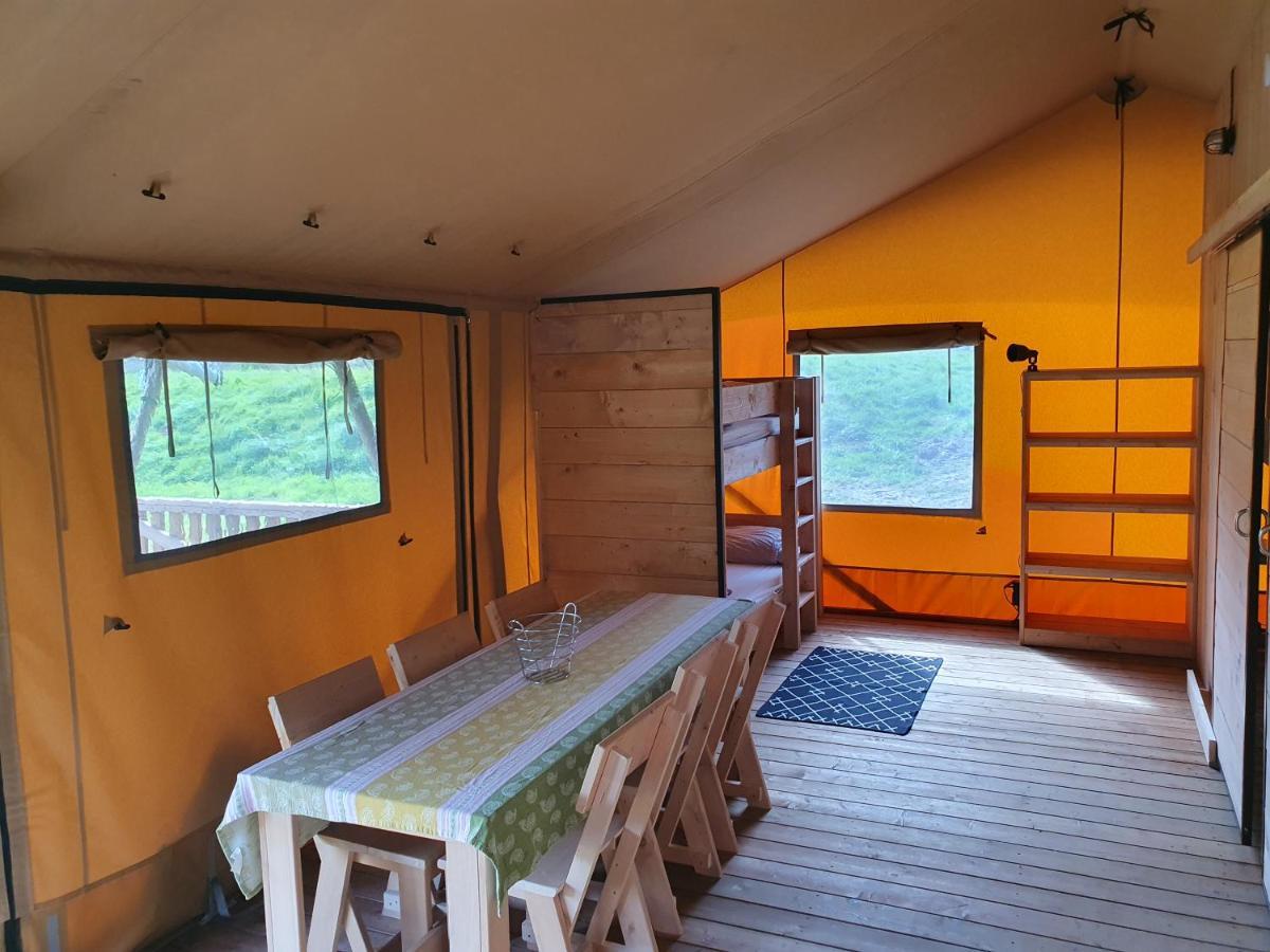 Luxury Safari Tents At Moulin Du Pommier Glamping & Camping Saulgond Zewnętrze zdjęcie