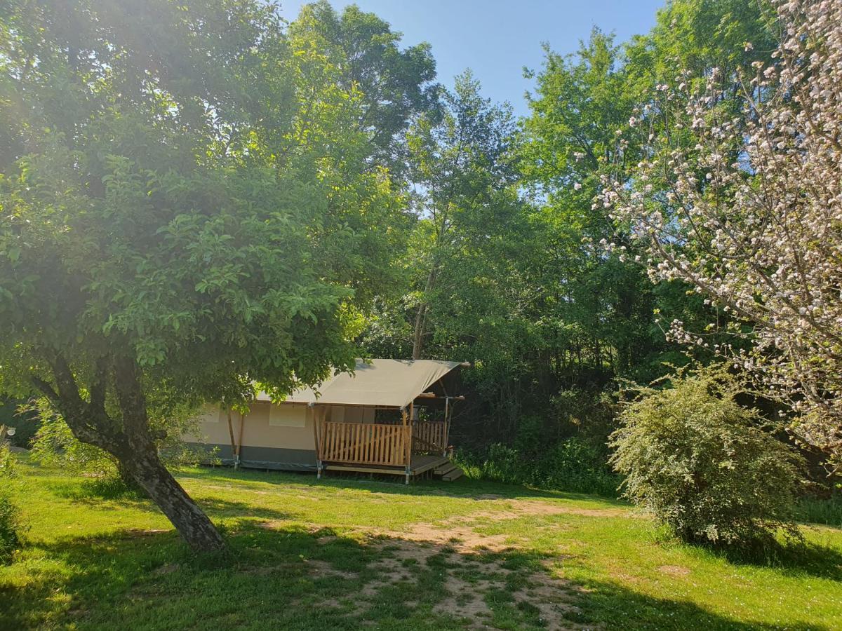 Luxury Safari Tents At Moulin Du Pommier Glamping & Camping Saulgond Zewnętrze zdjęcie